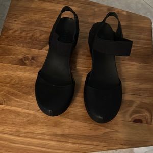 Axxiom Black Wedges